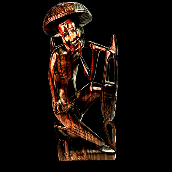 Vintage Wooden Asian Fisherman Hand Carved - Picture 3 of 6